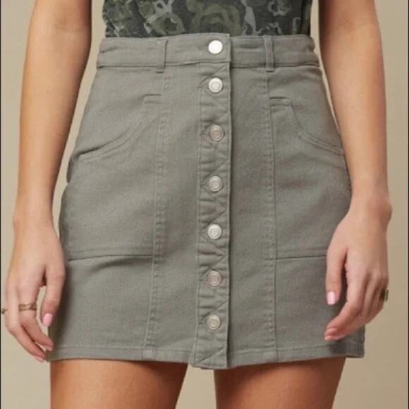 Altar’d State Gray Button Down Mini Skirt Size L Soft Casual Chic - Picture 1 of 5